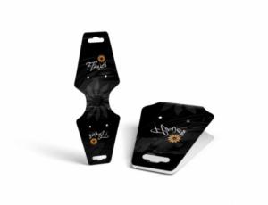 Cartela Biju 14x4,5cm Triplex 250g 14x4,5cm 4x0 Verniz UV Total Frente Corte Especial * Tamanho da arte 18,4x5,2cm