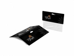 Solapa 14,5x8,5cm Triplex 250g 14,5x8,5cm 4x0 Verniz UV Total Frente Corte Especial * Tamanho da arte 15,6x9,2cm